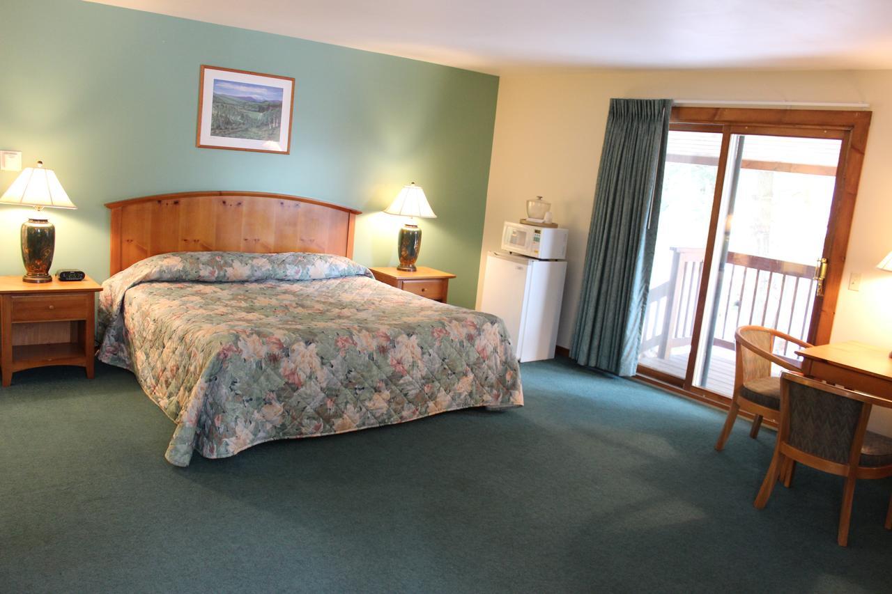 Nootka Lodge Woodsville 외부 사진